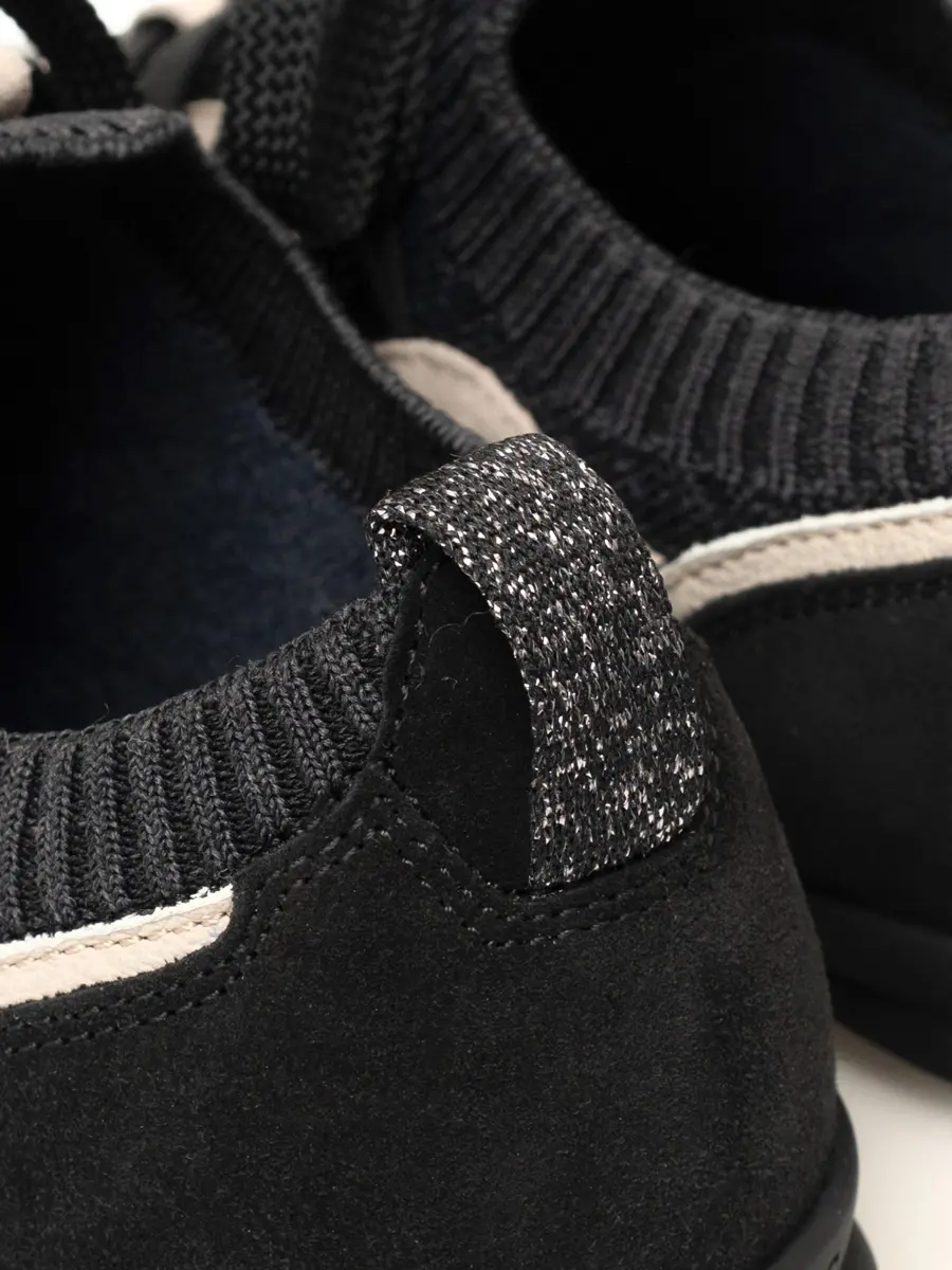 Кроссовки комбинированные