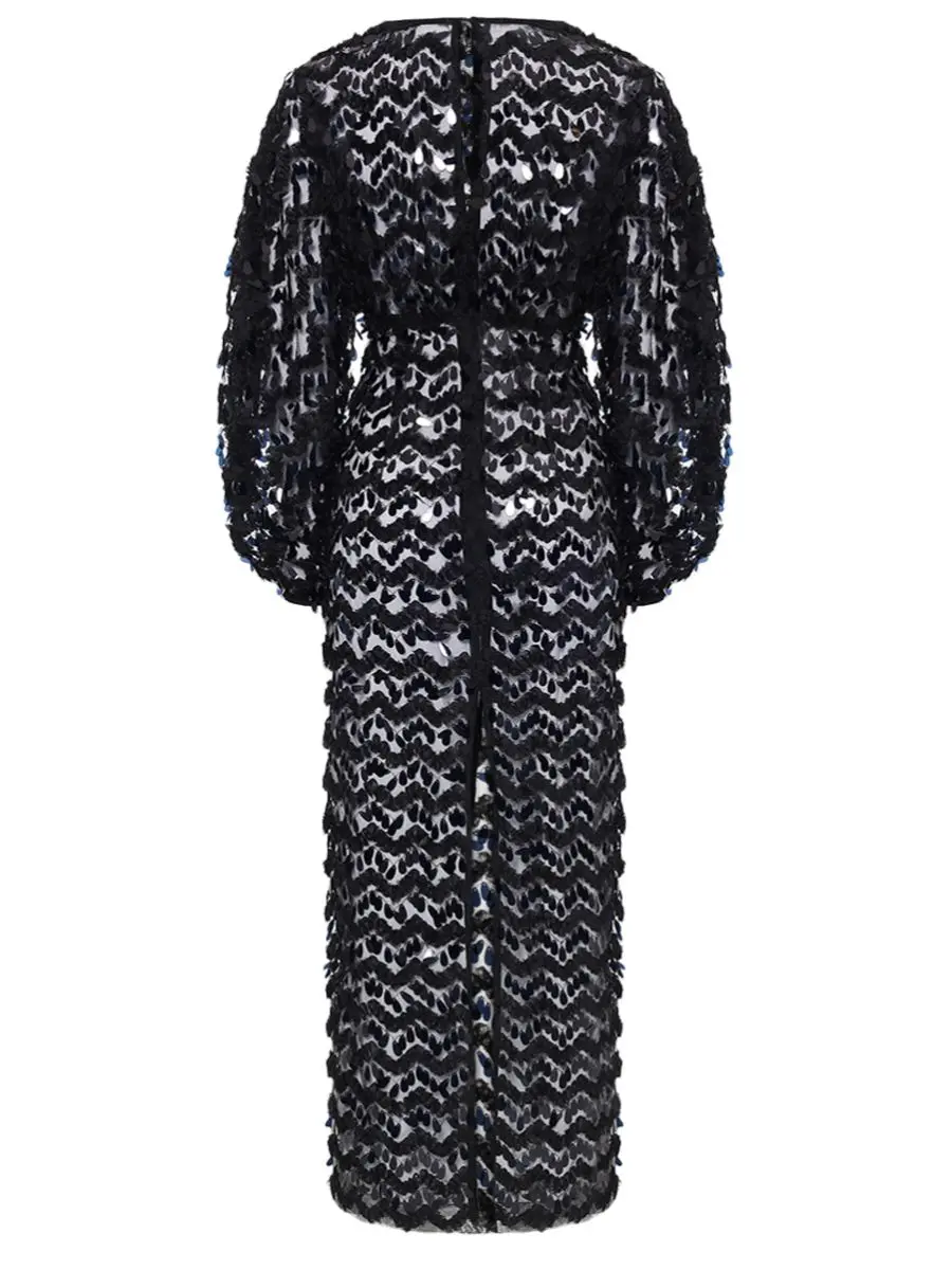 Платье с пайетками