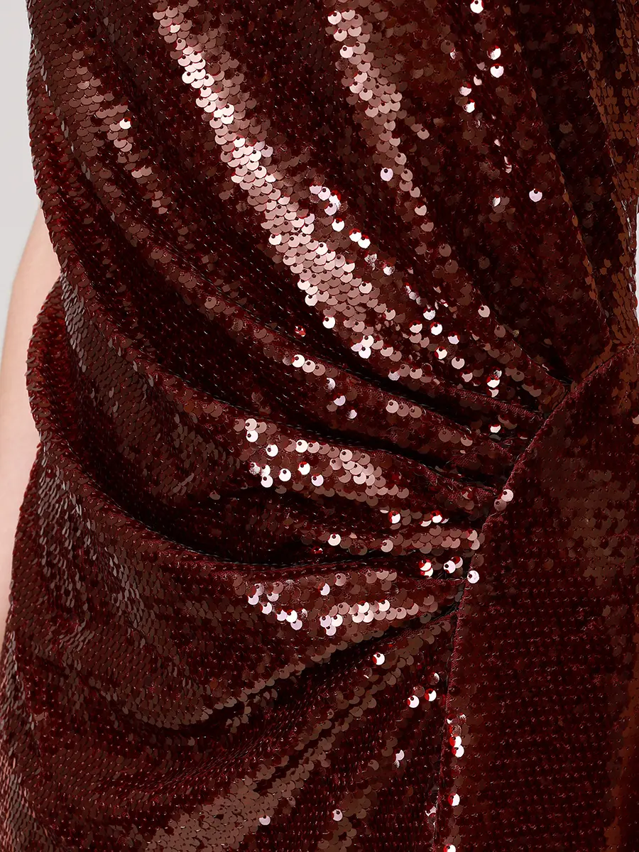 Платье с пайетками