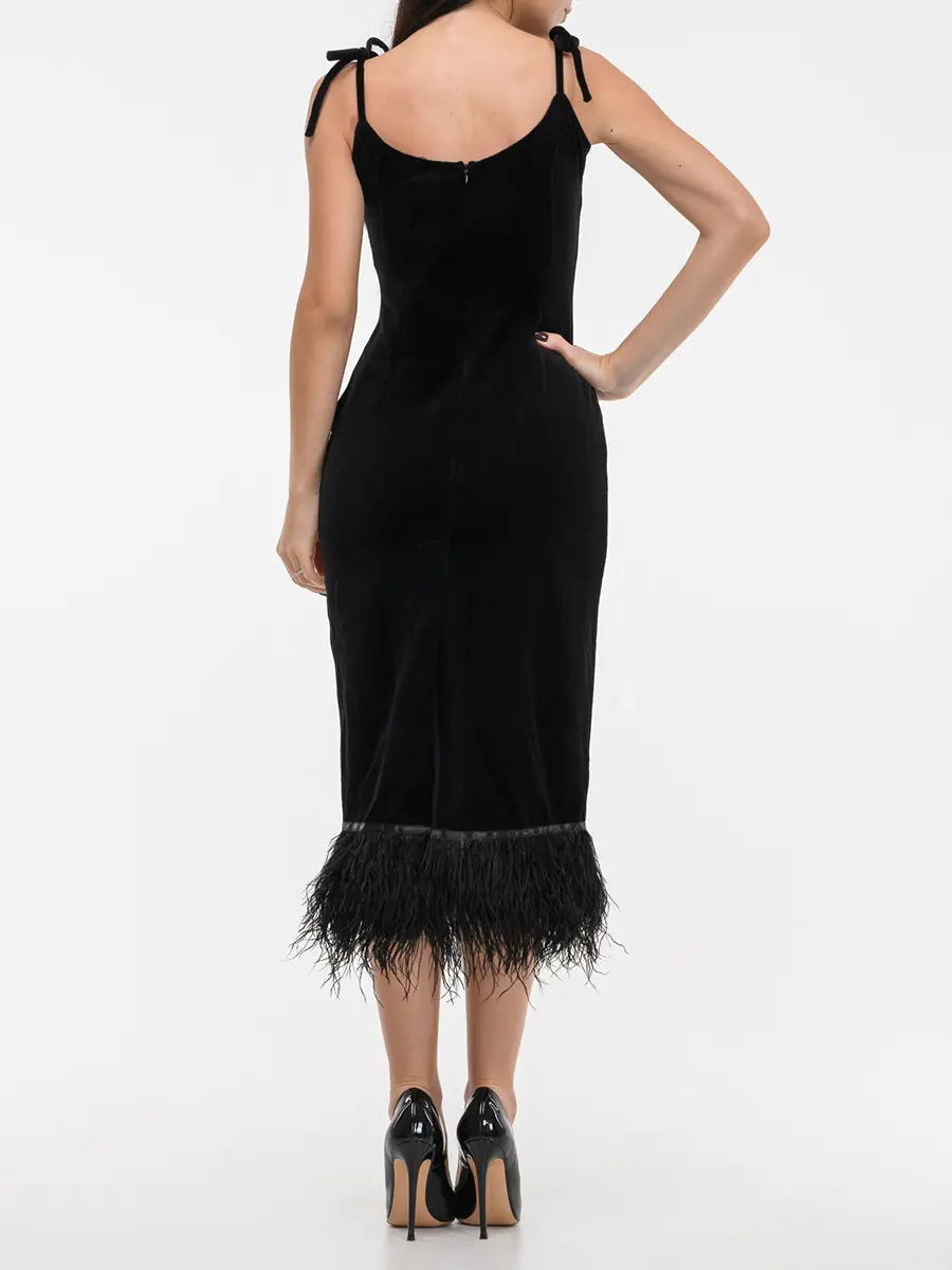 Платье бархатное с перьями