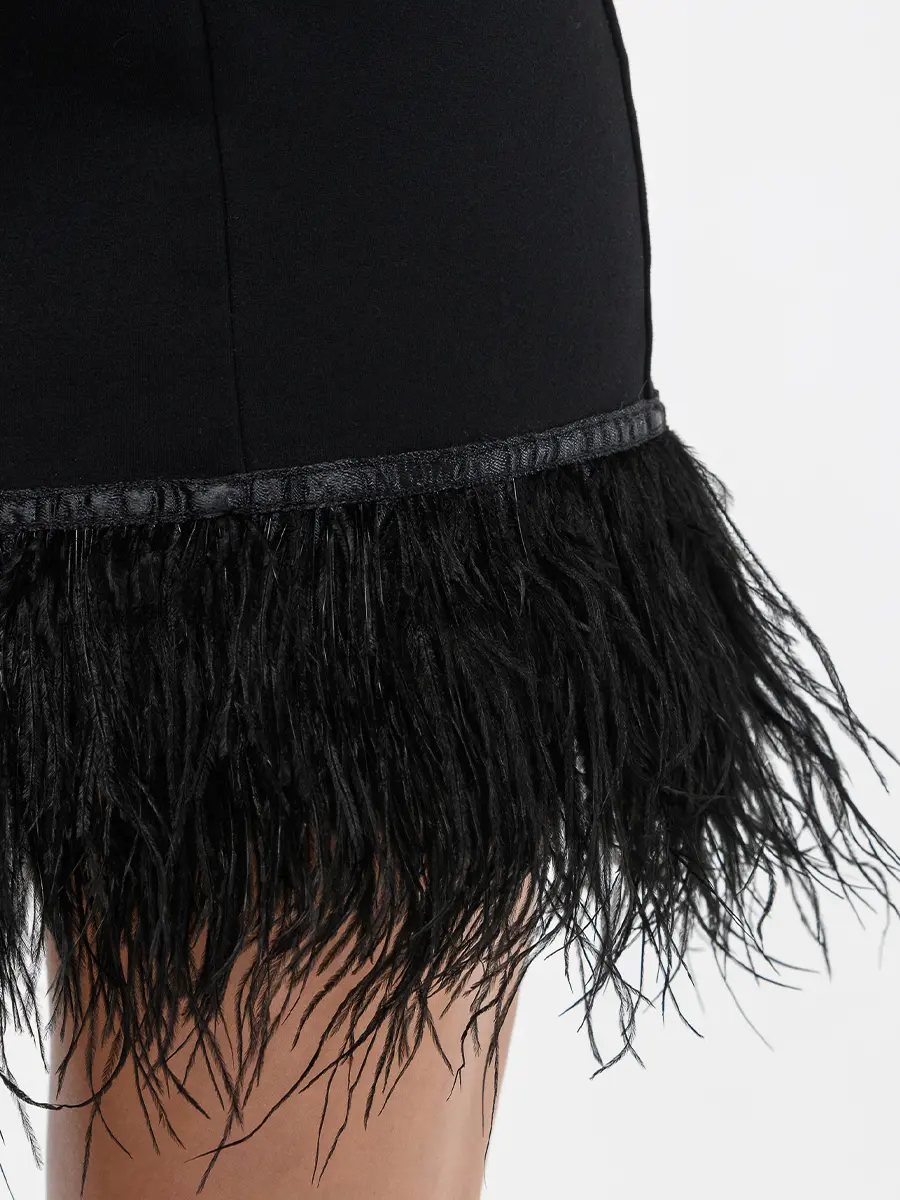 Платье из вискозы с перьями