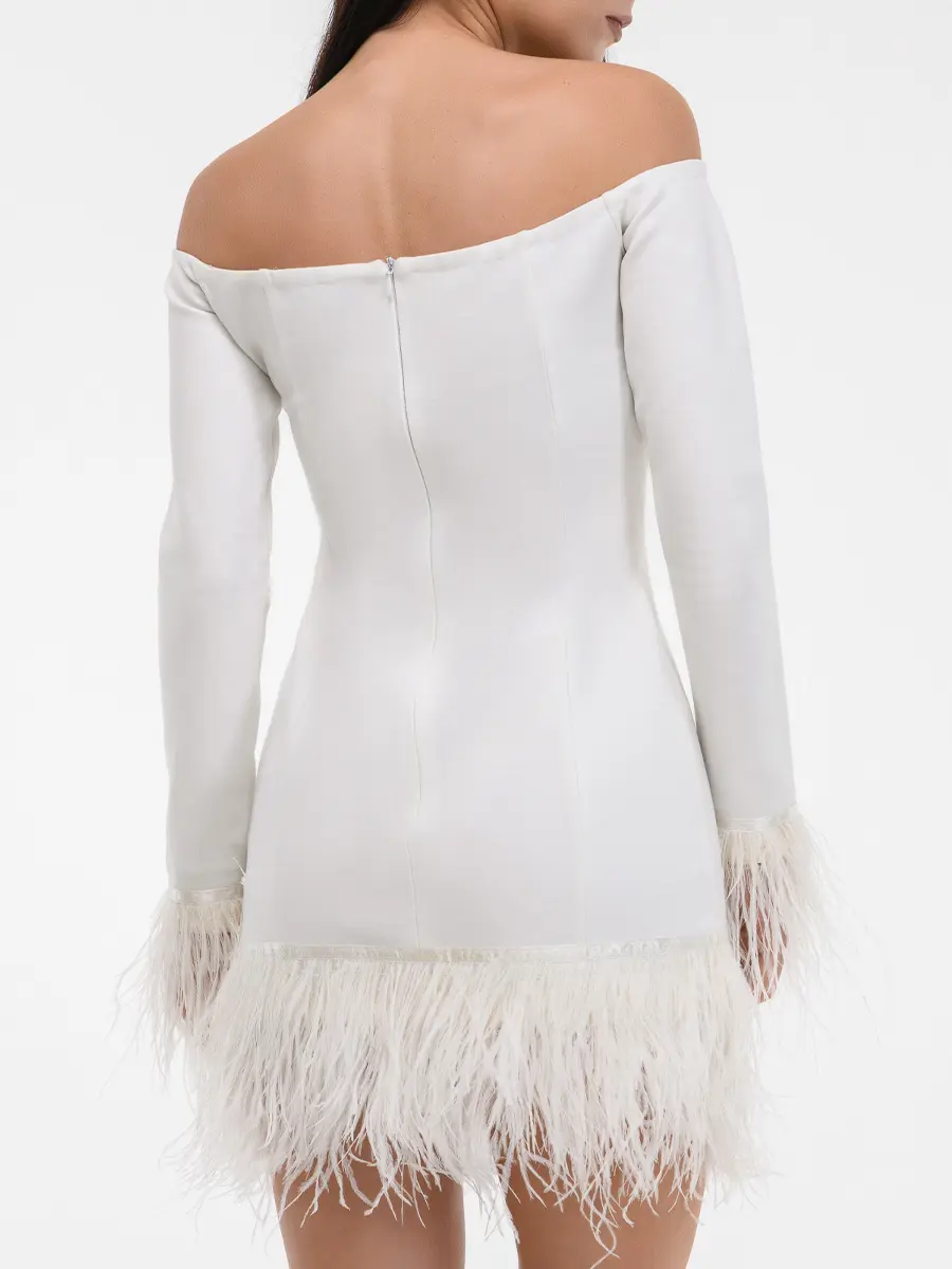 Платье из вискозы с перьями