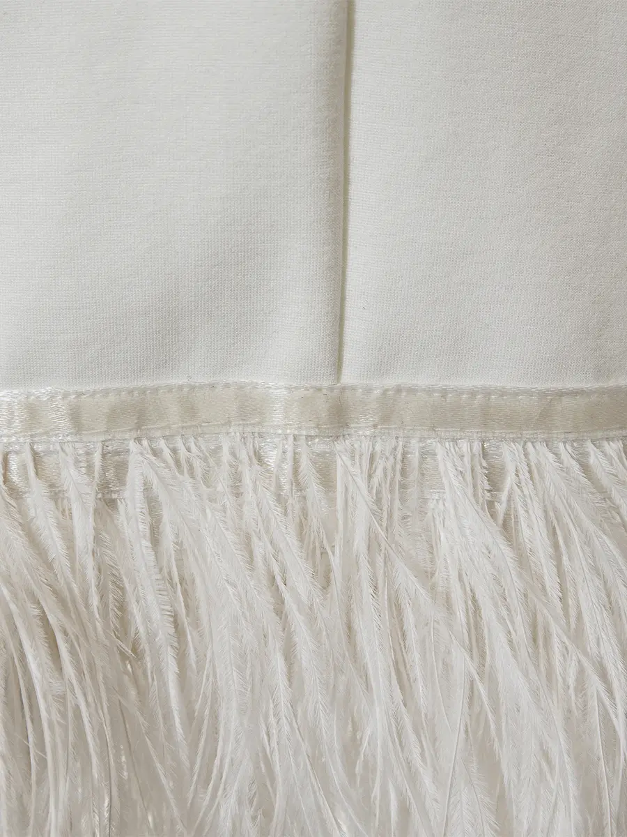 Платье из вискозы с перьями