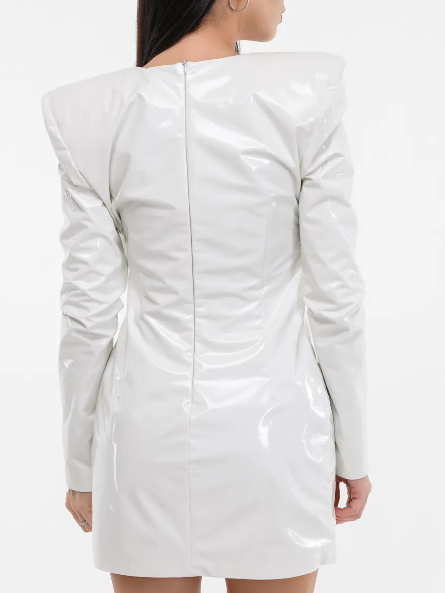 Платье лакированное