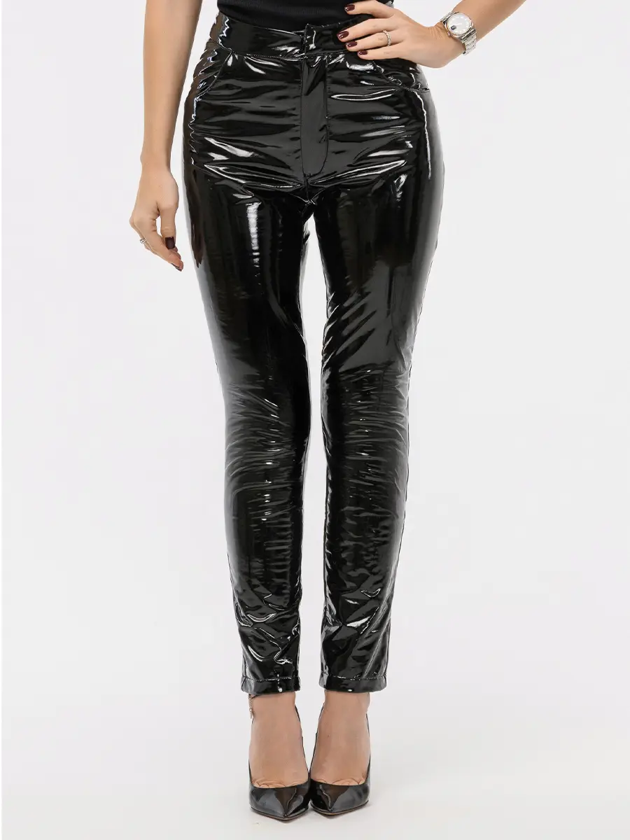 Брюки лакированные