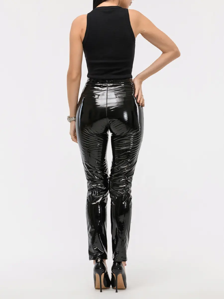 Брюки лакированные