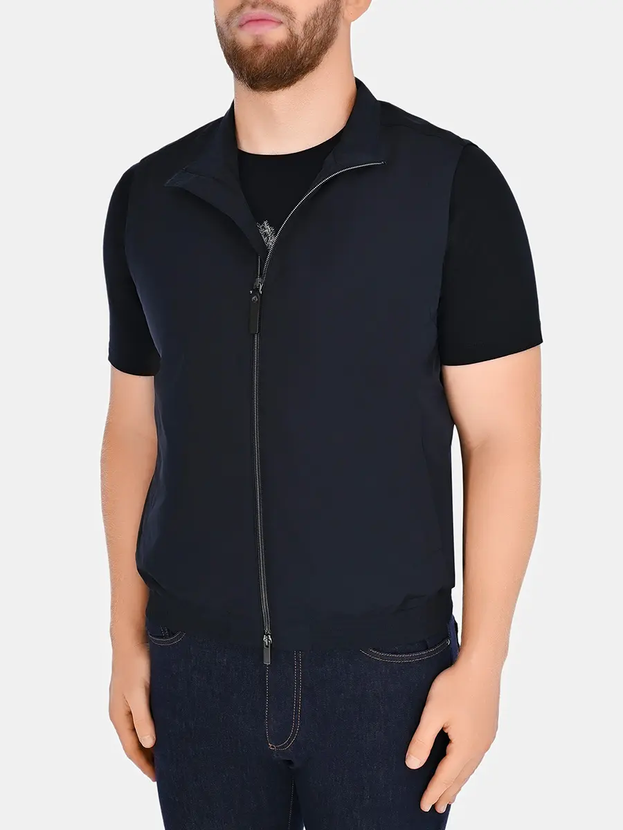 Жилет однотонный