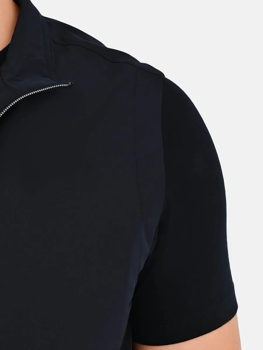 Жилет однотонный