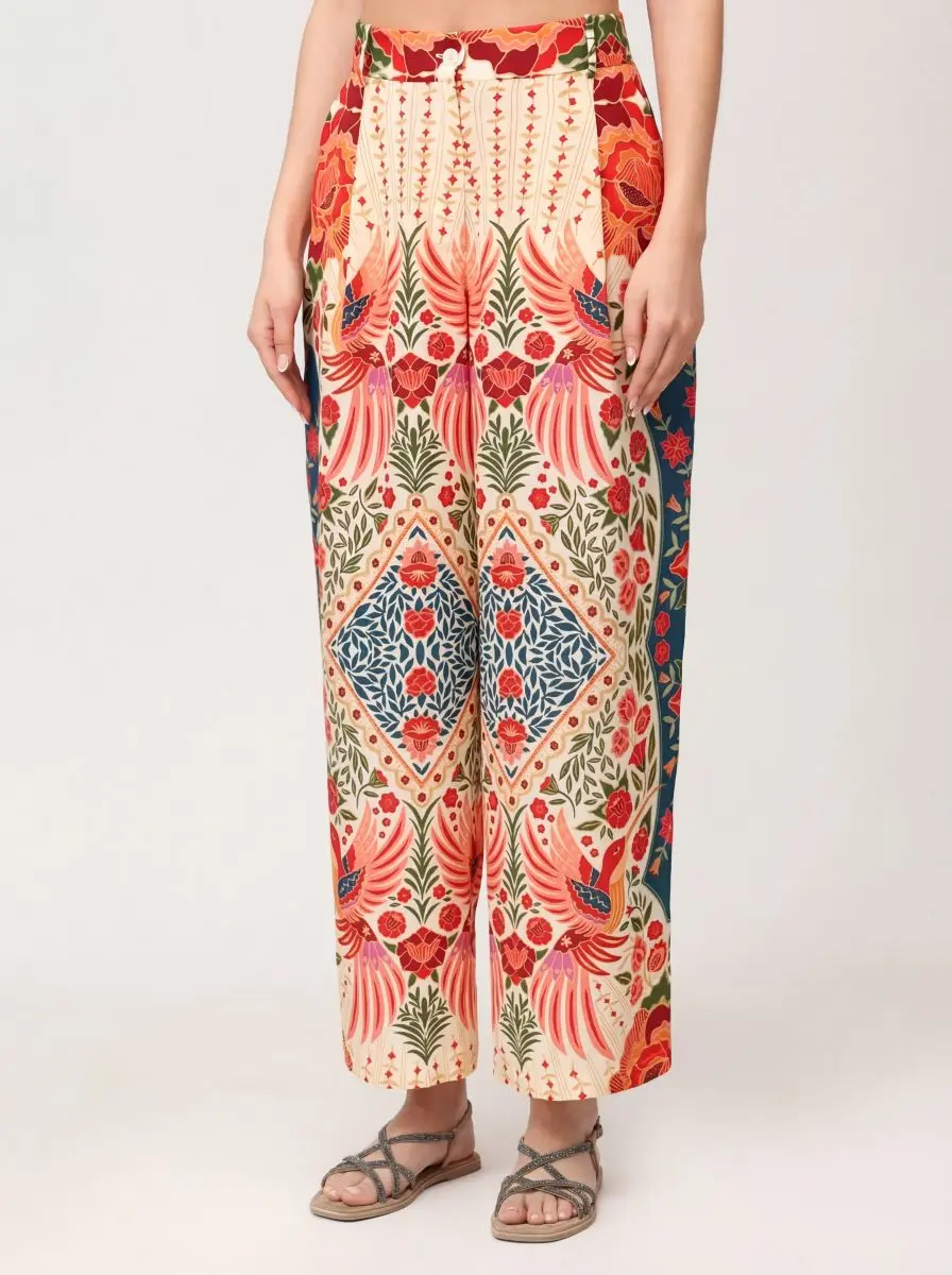 Костюм шелковый