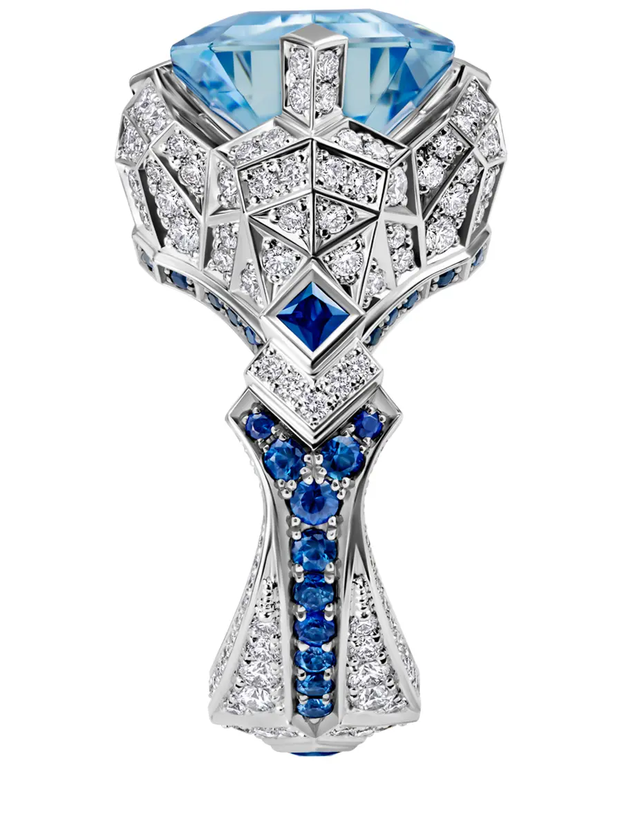 Кольцо из белого золота с аквамаринами, бриллиантами, сапфирами и жемчугом