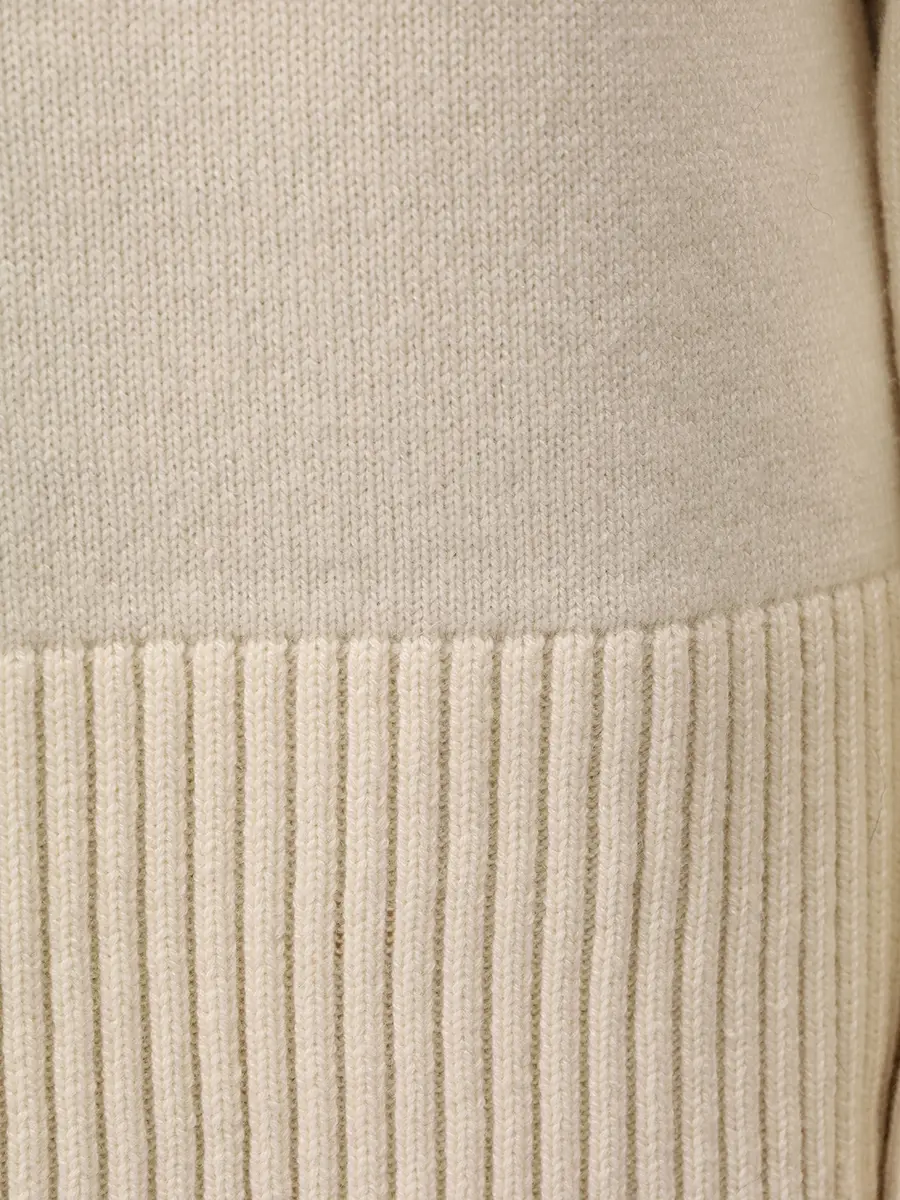 Джемпер шерстяной