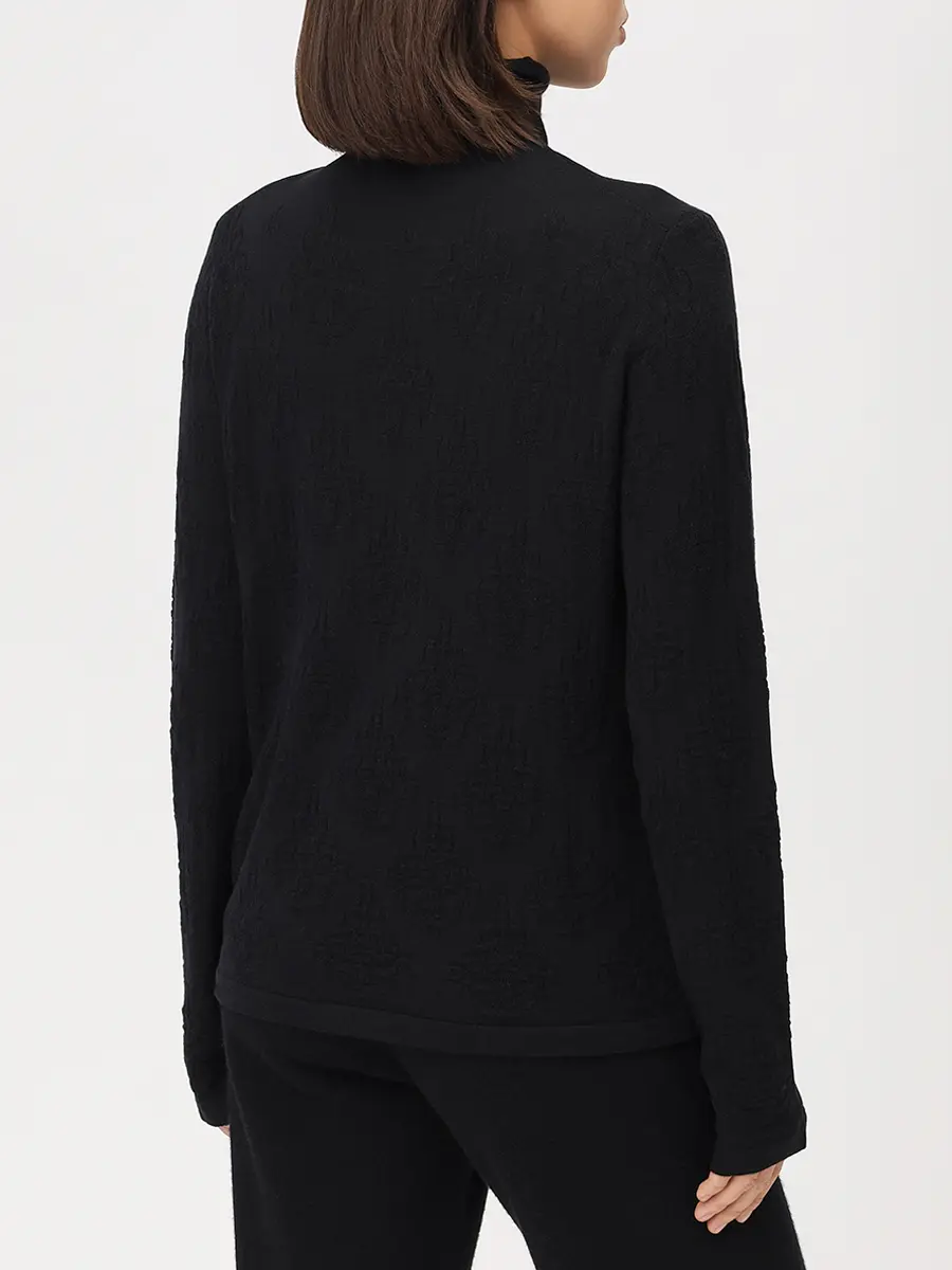 Свитер шерстяной