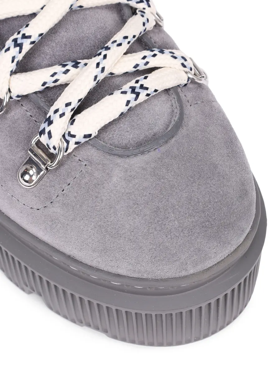 Ботинки замшевые на меху