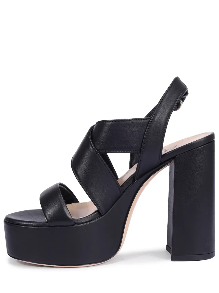 Босоножки кожаные