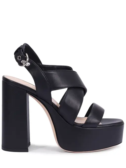 Босоножки кожаные AGL