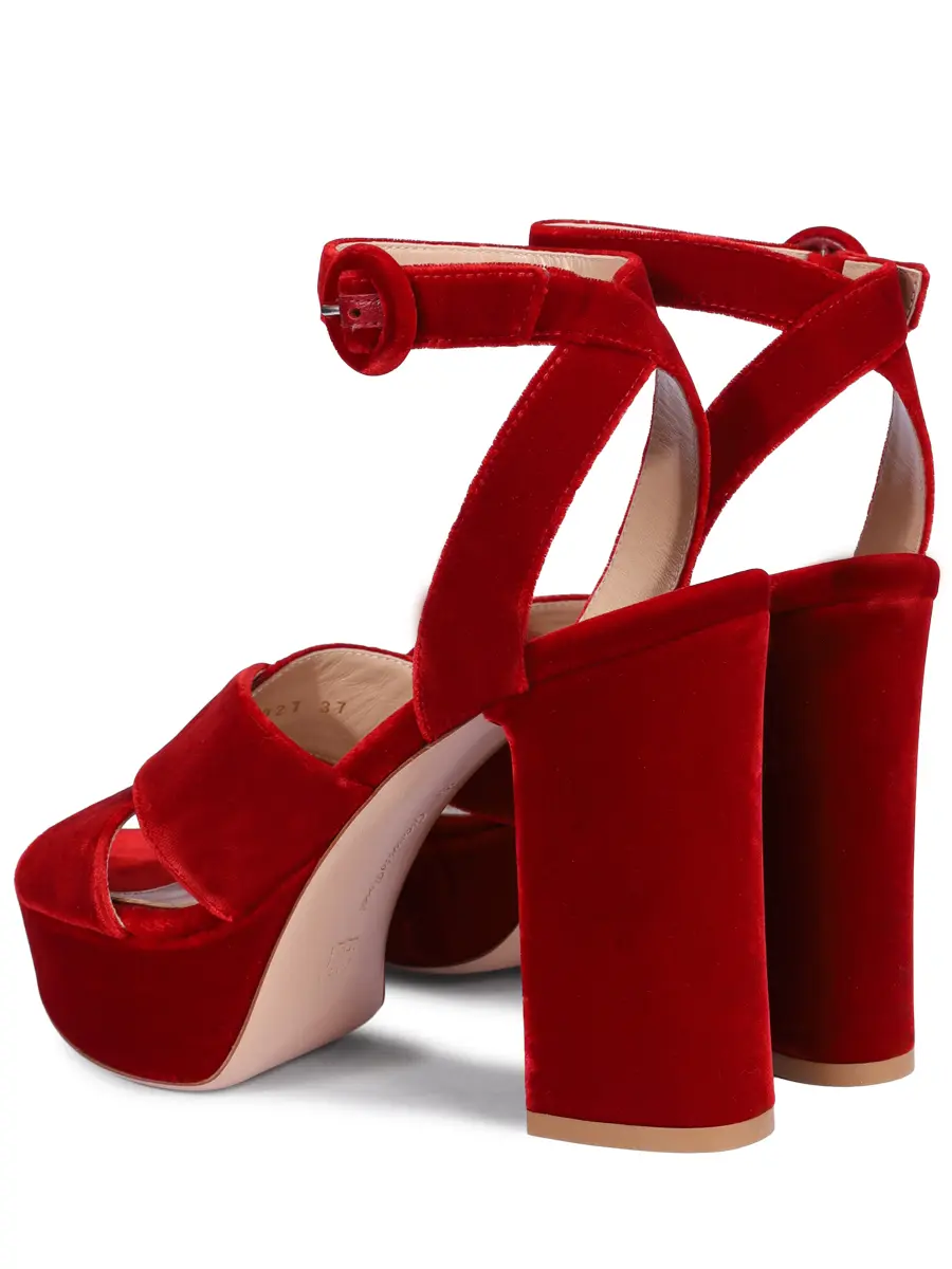 Босоножки однотонные