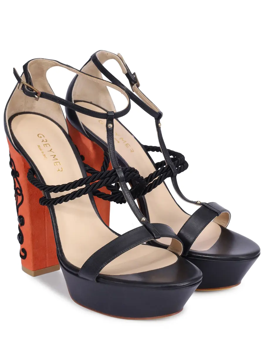 Босоножки кожаные