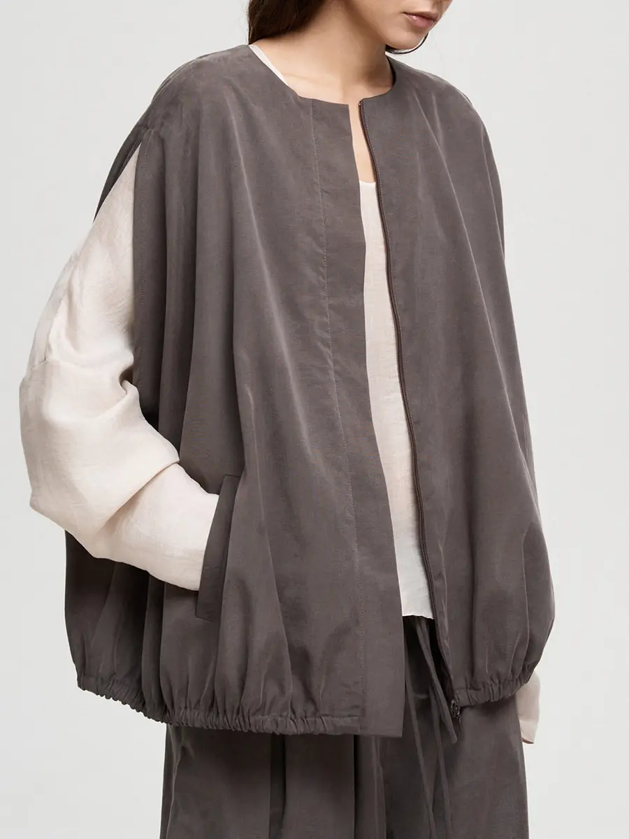 Жилет с карманами