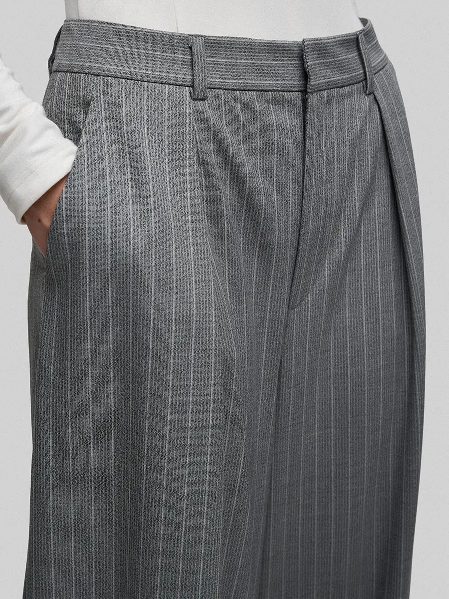 Брюки в полоску