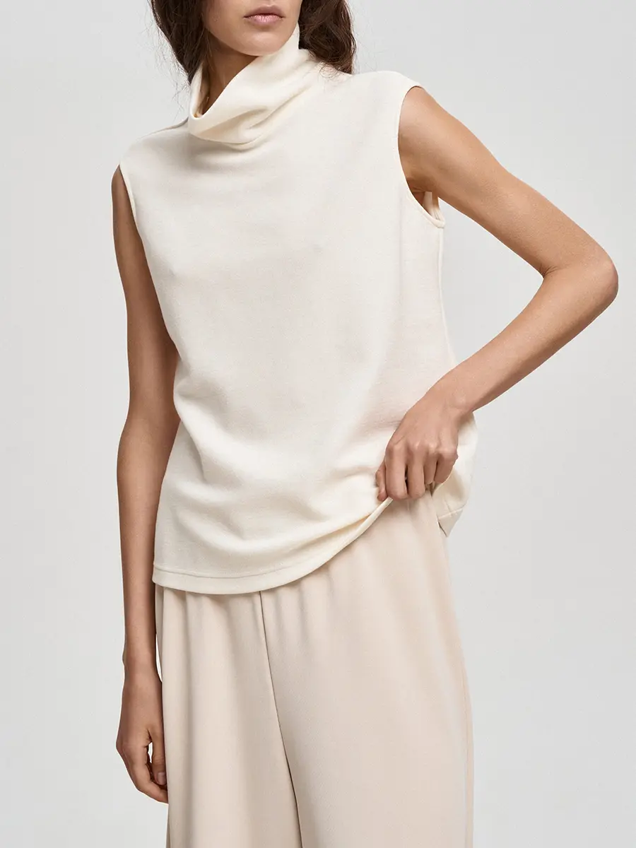 Джемпер без рукавов