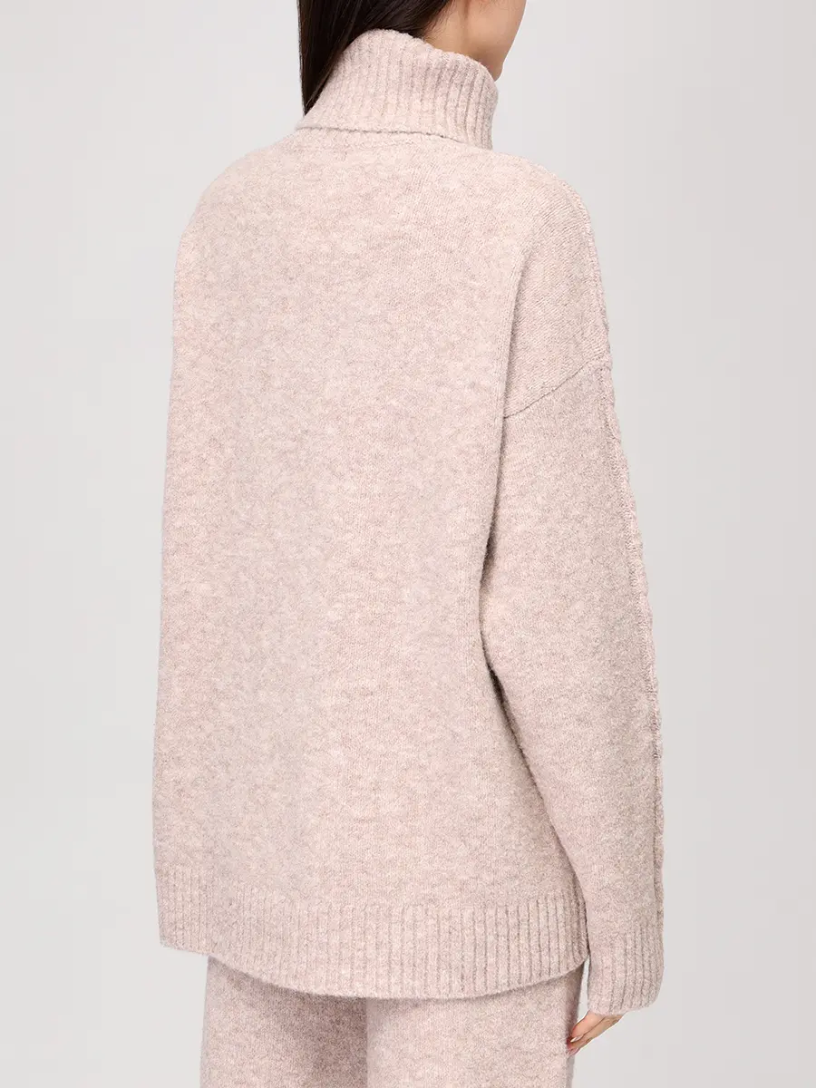 Костюм однотонный