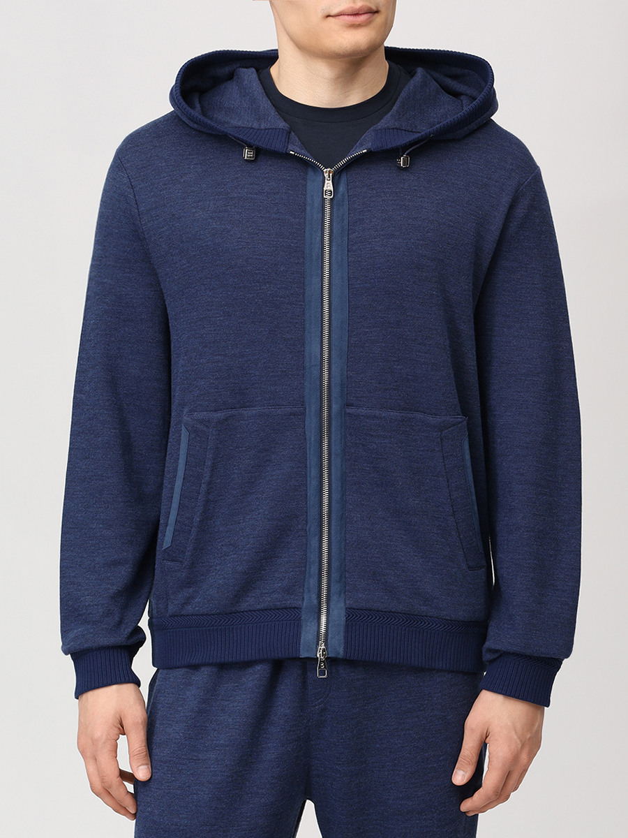 Костюм изо льна и шерсти