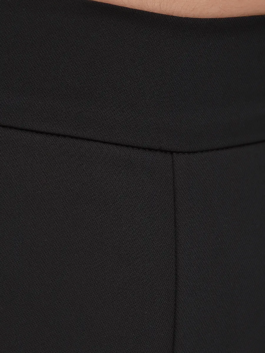 Брюки с разрезами