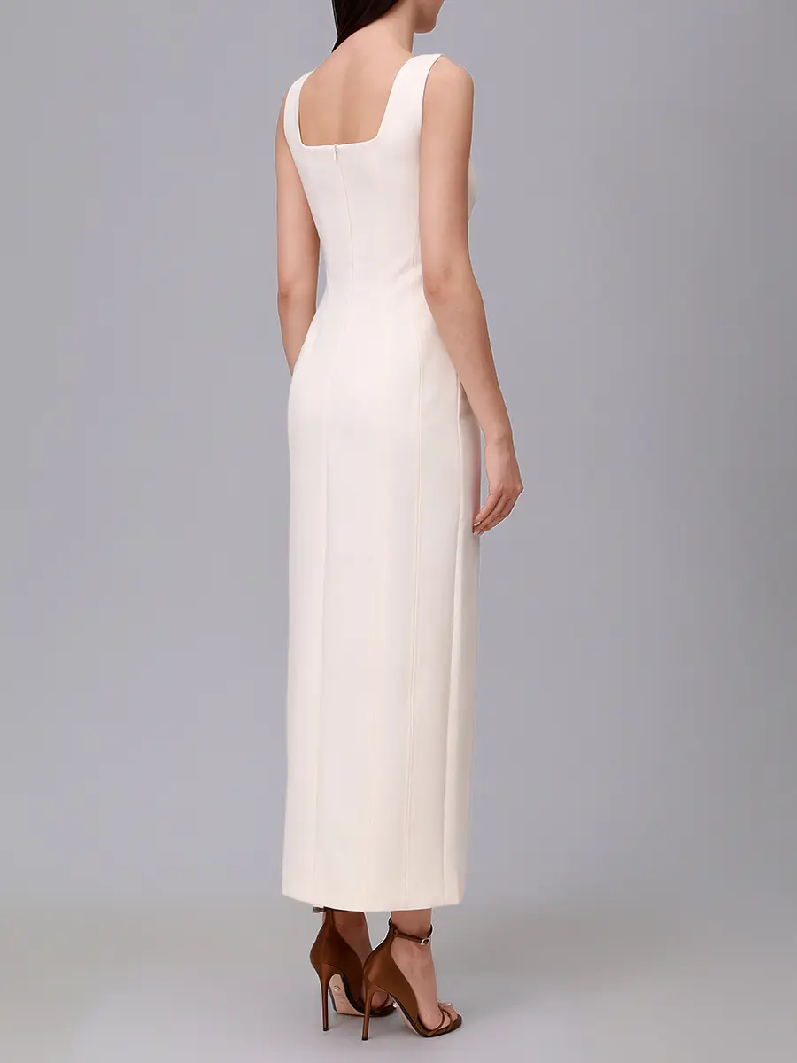 Платье-футляр