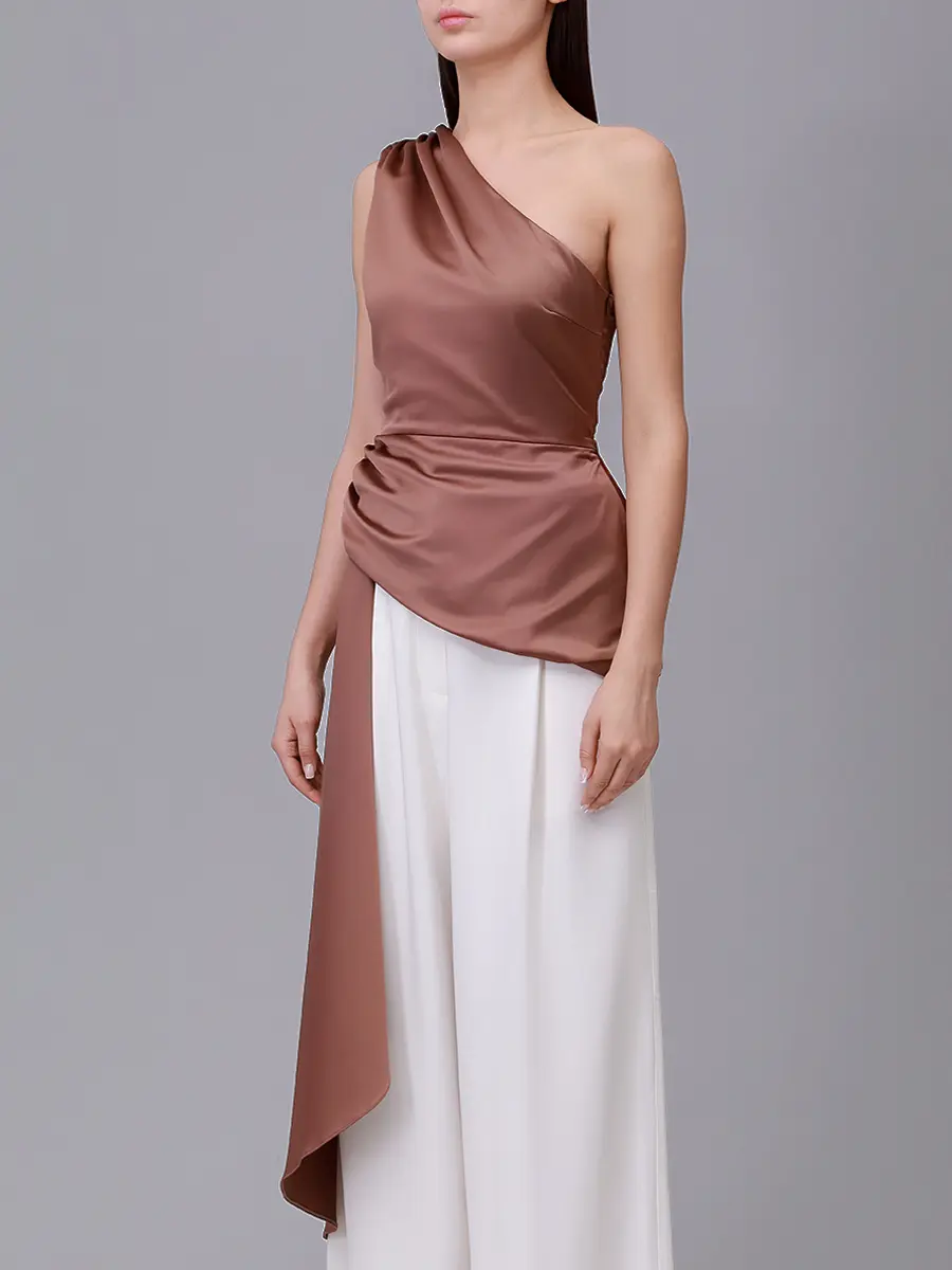 Топ со шлейфом