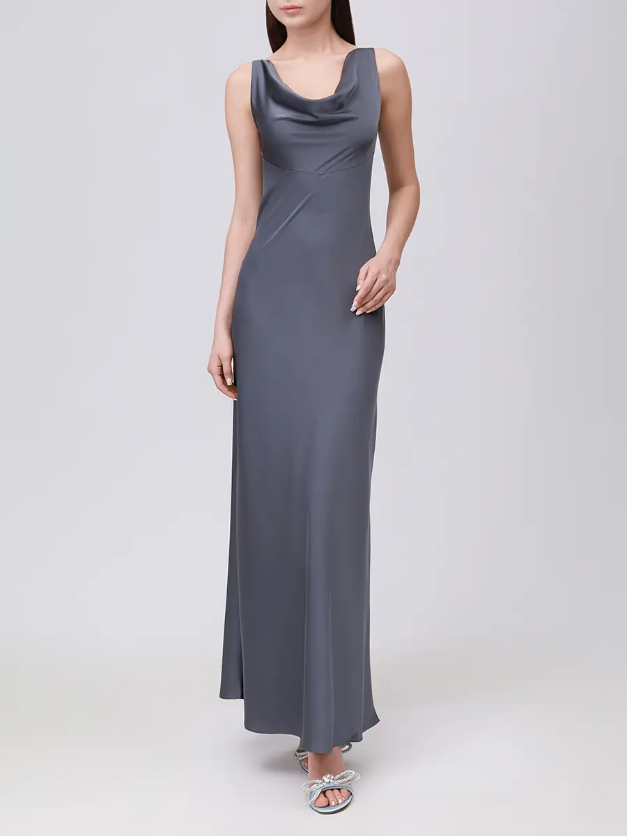 Платье с вырезом