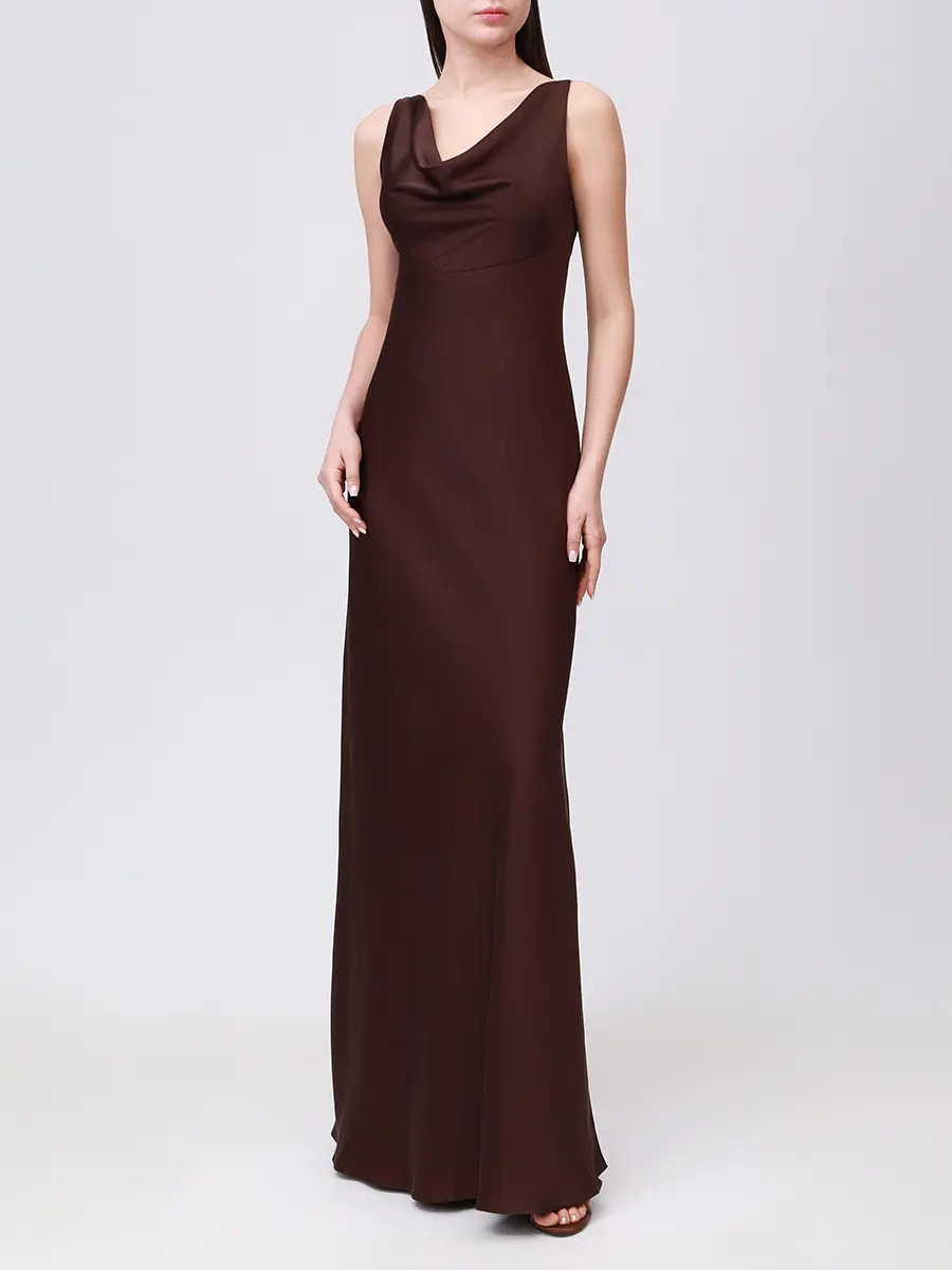 Платье с вырезом