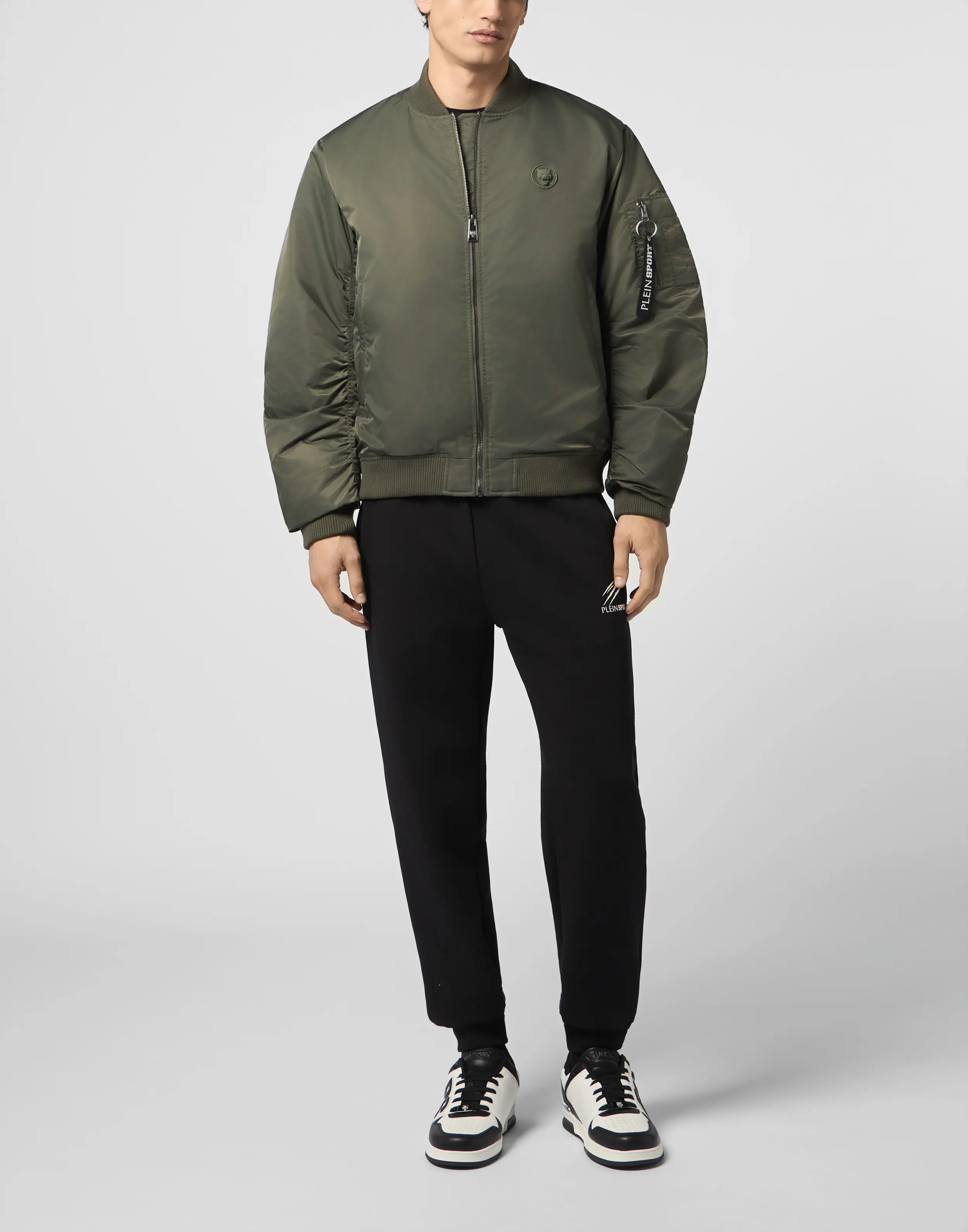 Бомбер однотонный