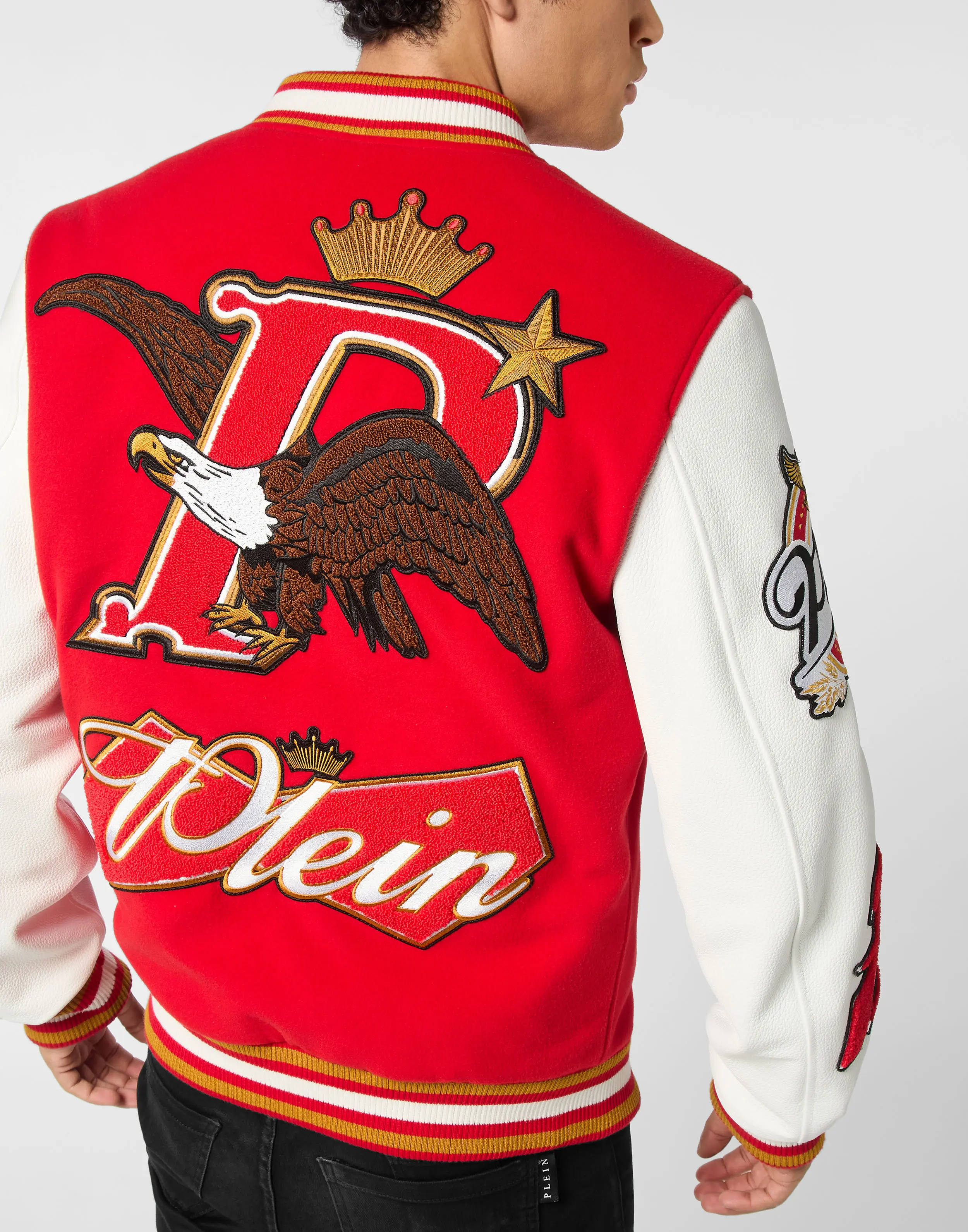 Бомбер с логотипом