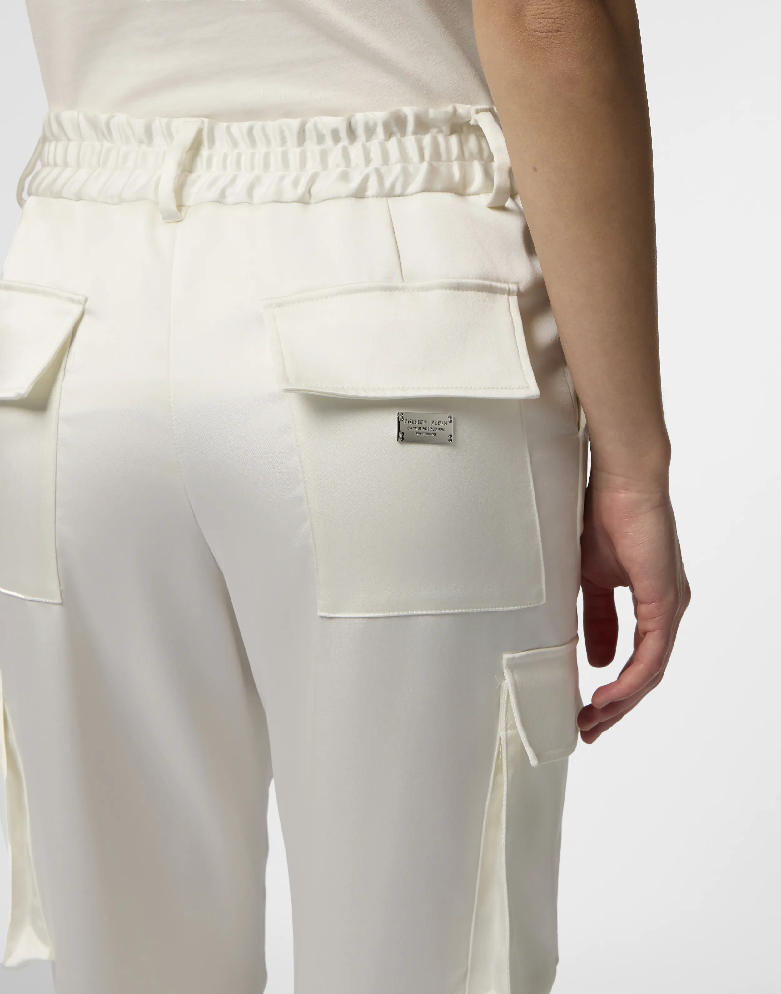 Брюки атласные