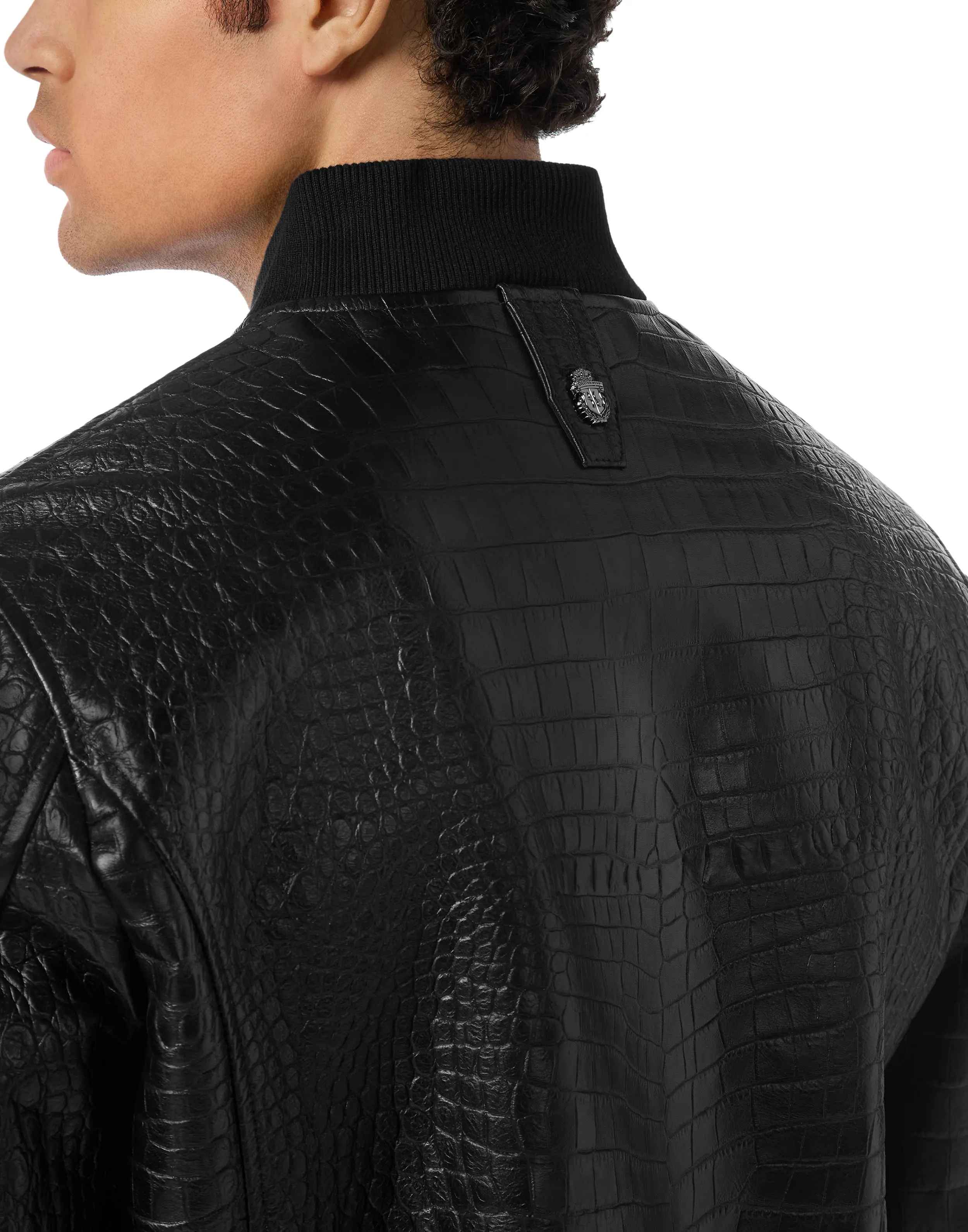 Бомбер кожаный