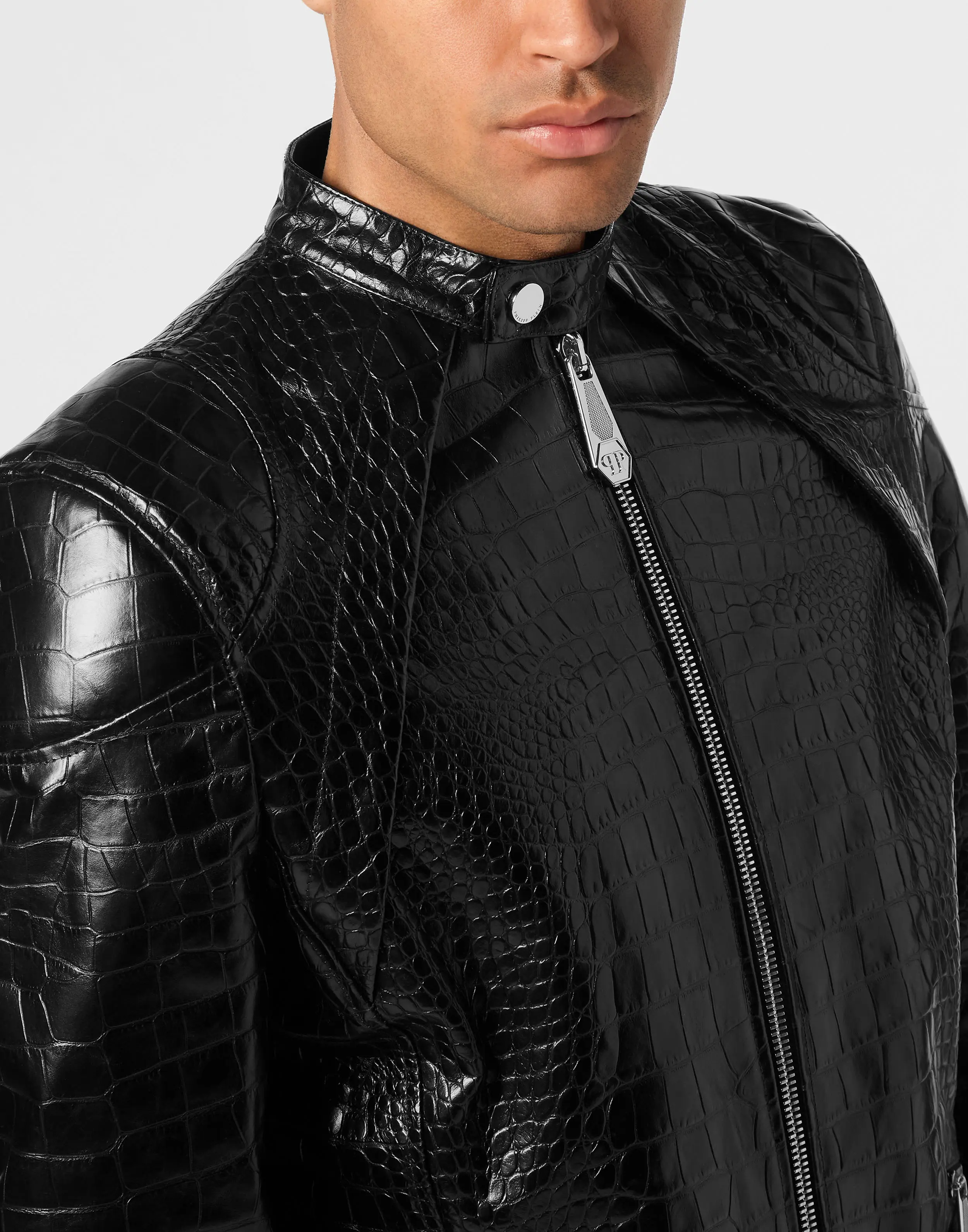 Куртка кожаная