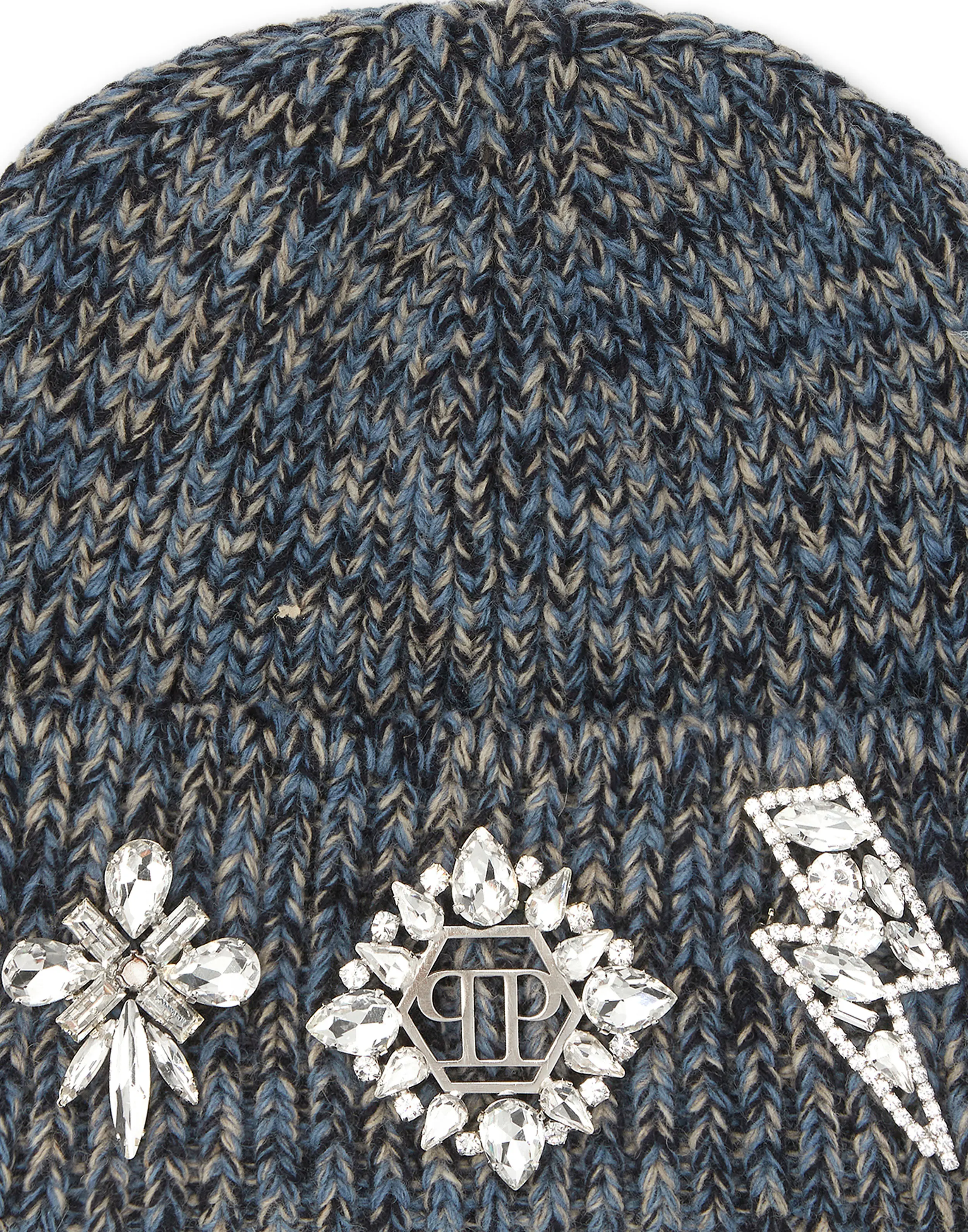 Шапка шерстяная