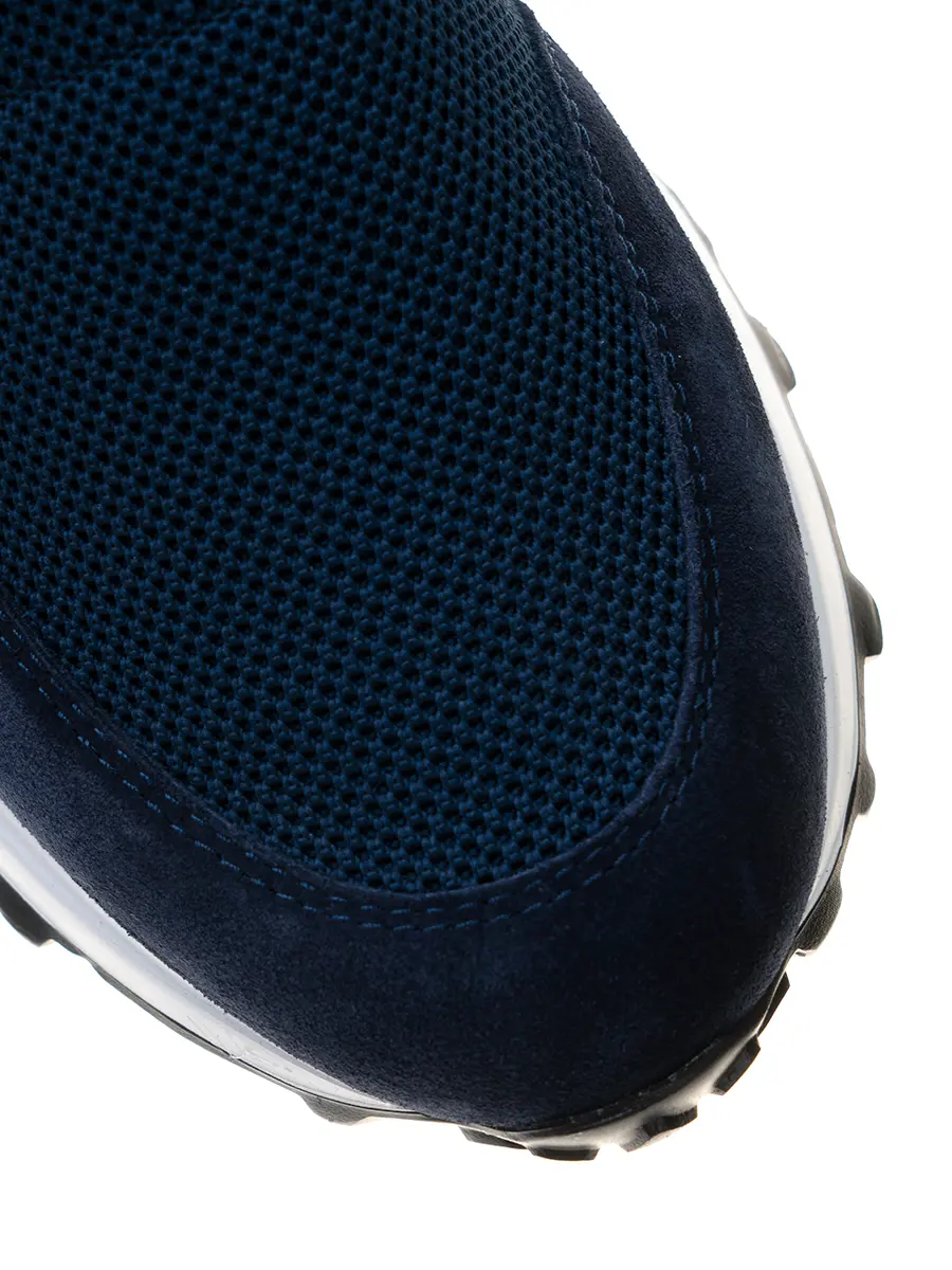 Кроссовки текстильные