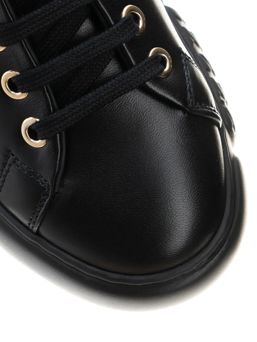 Кроссовки кожаные