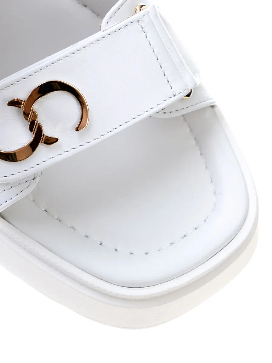 Сандалии кожаные