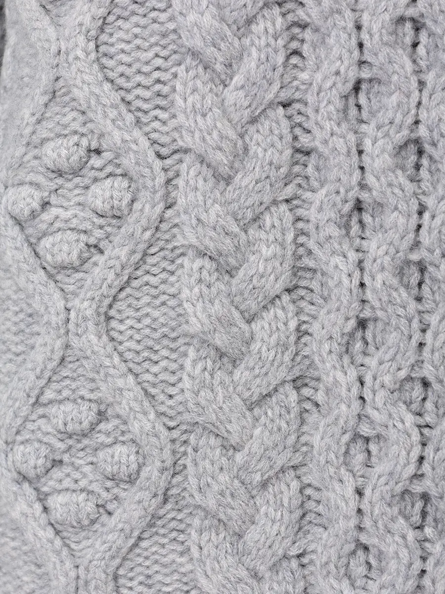 Свитер шерстяной