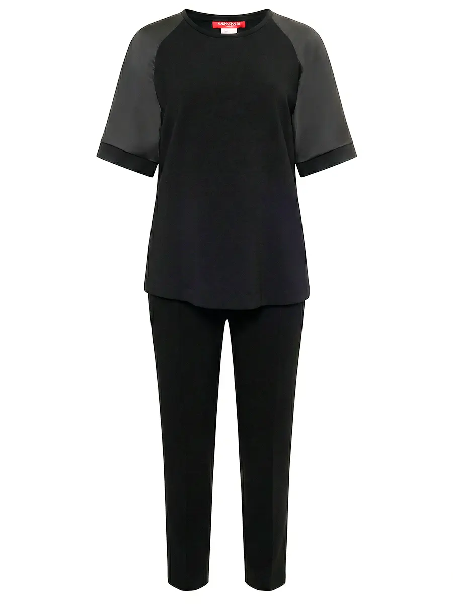 Костюм однотонный