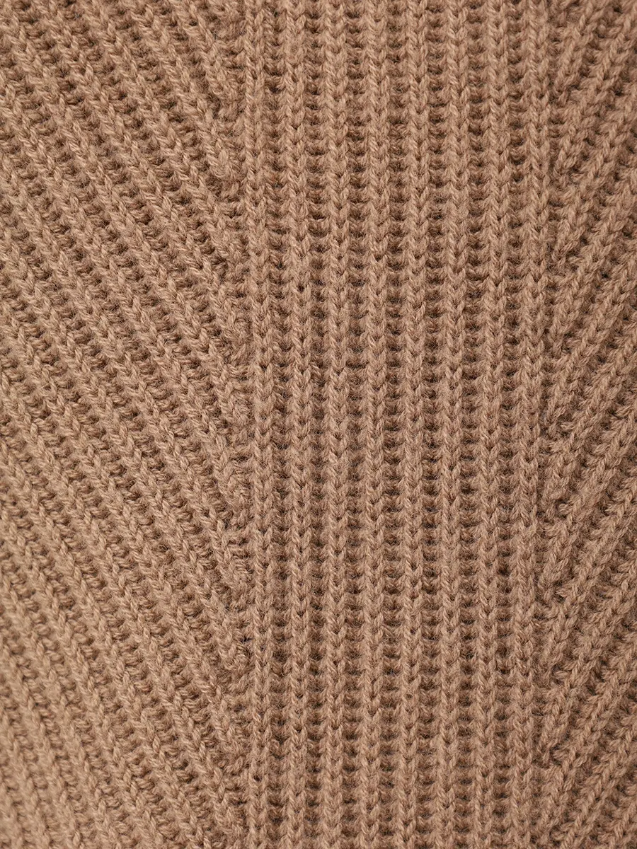 Джемпер шерстяной