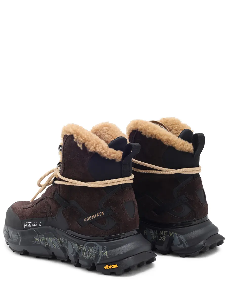 Ботинки замшевые