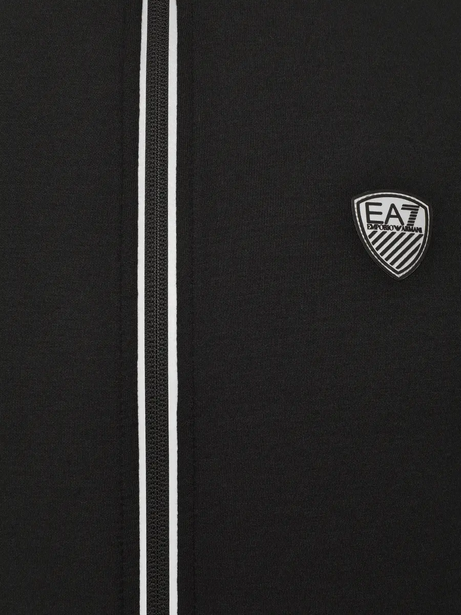 Костюм однотонный