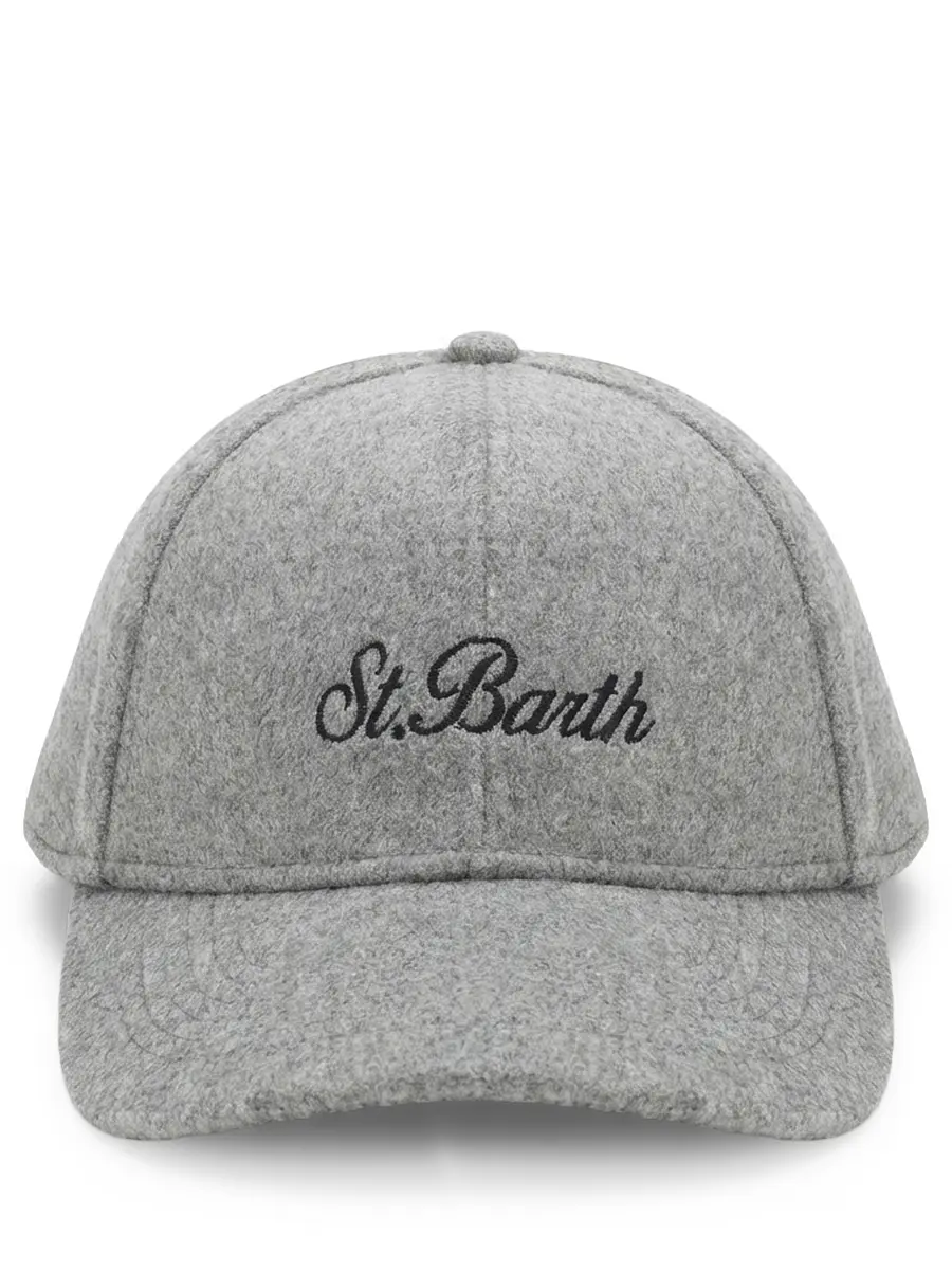 Бейсболка с логотипом