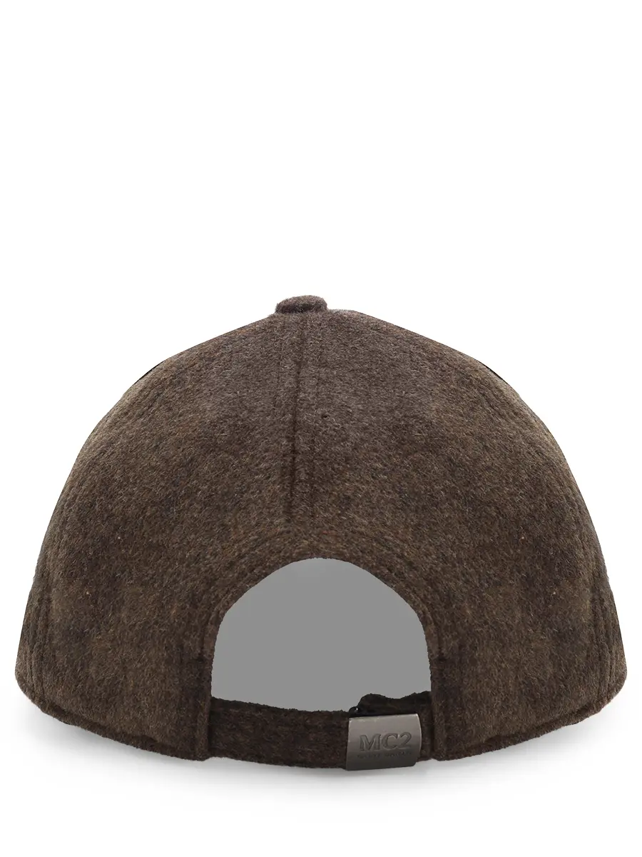 Бейсболка с логотипом