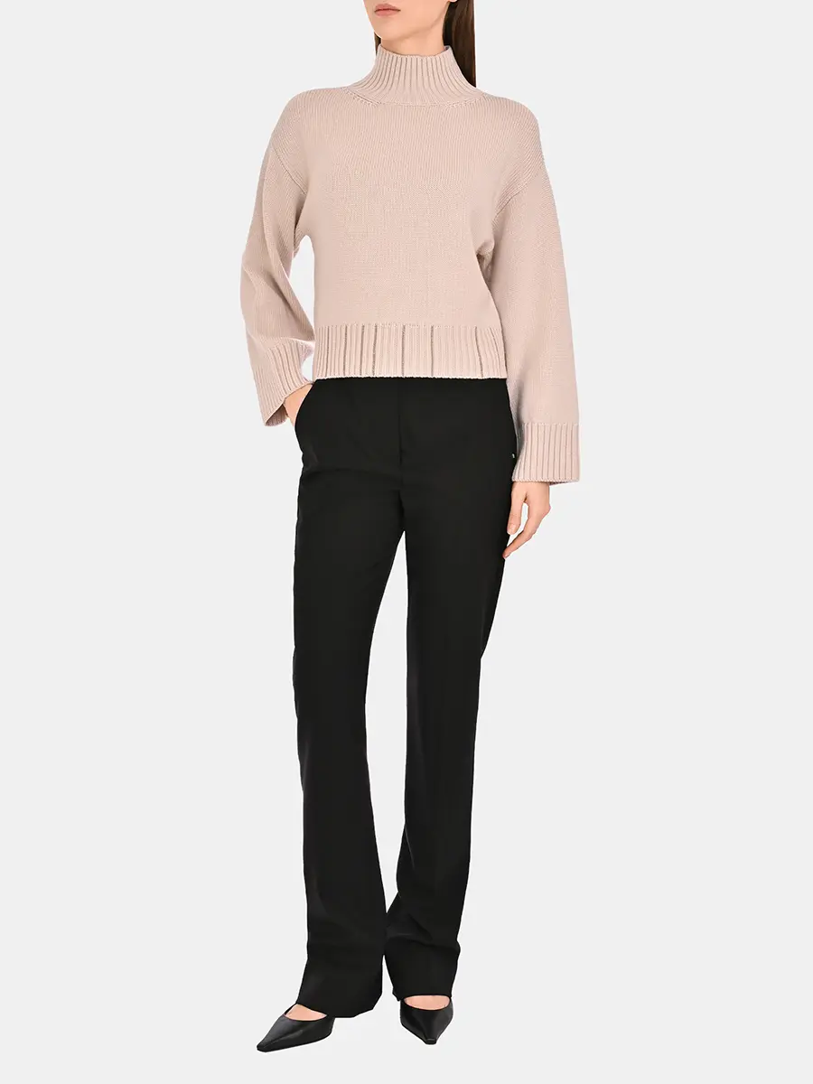 Свитер шерстяной