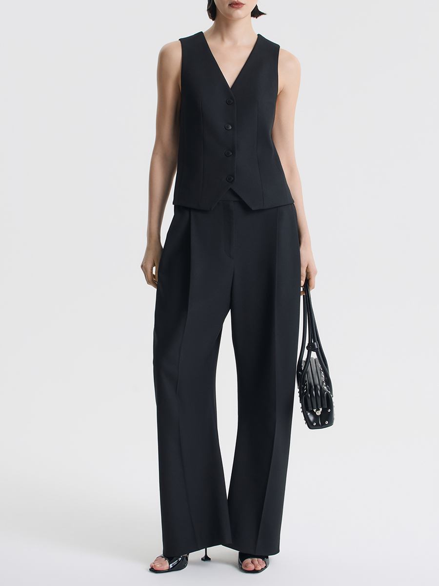 Жилет однотонный