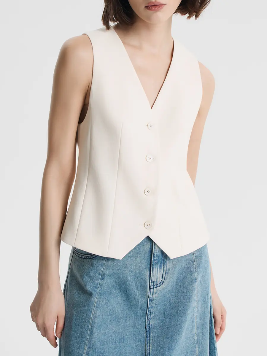 Жилет однотонный